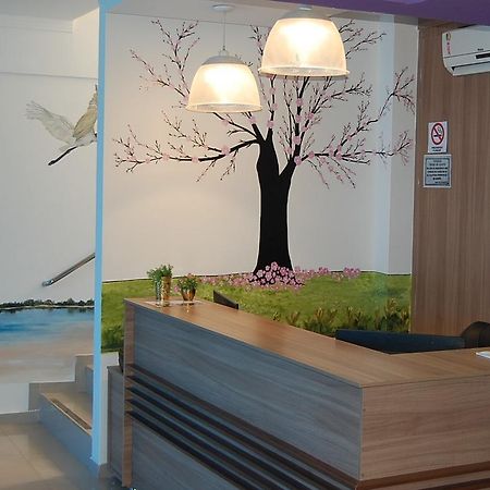 Aeroporto Plaza Hotel カンポ・グランデ エクステリア 写真